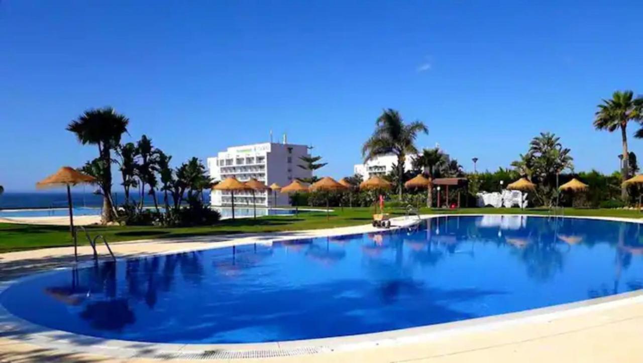 Beachfront Complex El Coloso Views,Pools,Parking Benalmadena Costa Ngoại thất bức ảnh